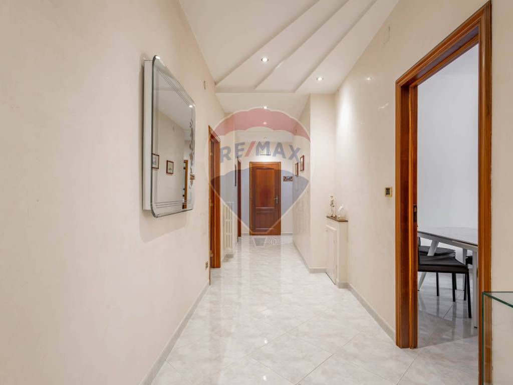 Appartamento a Trani in Via Giuseppe Alberto Pugliese, 15 - Foto 2