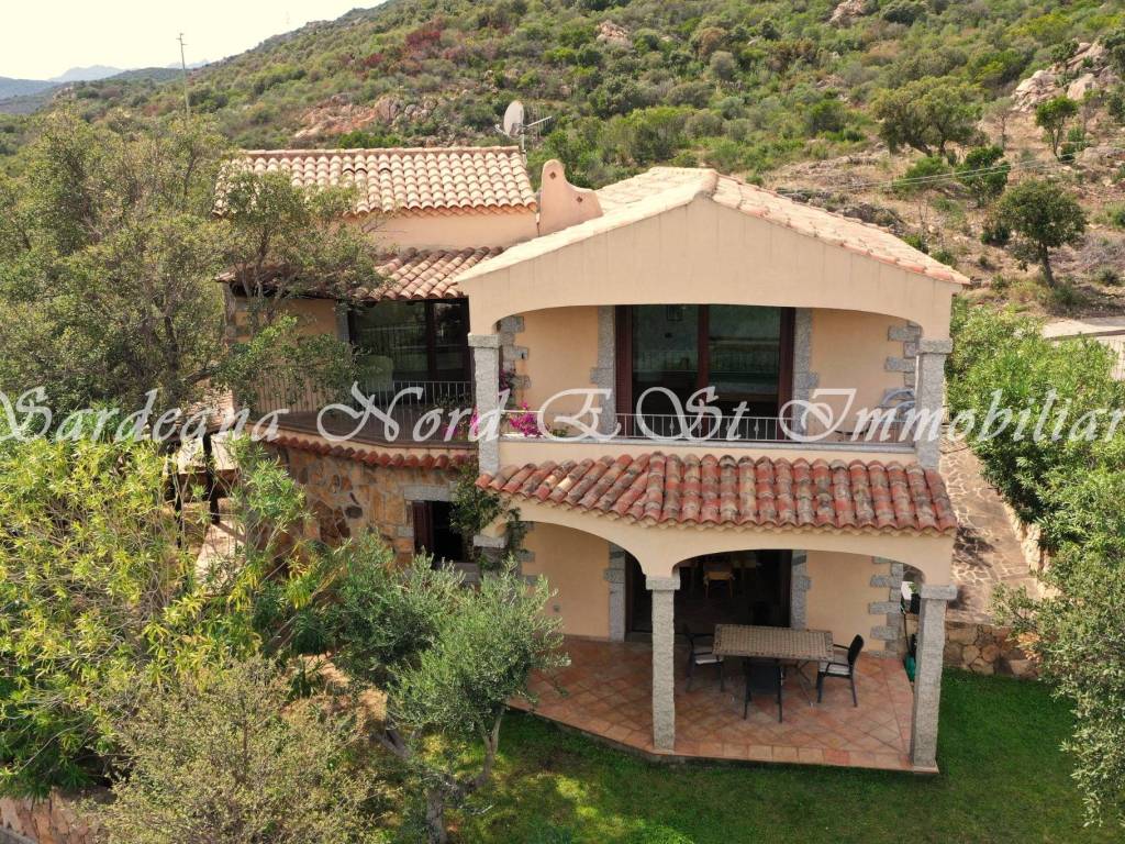 Villa a Loiri porto san paolo in Via della Luna - Foto 2