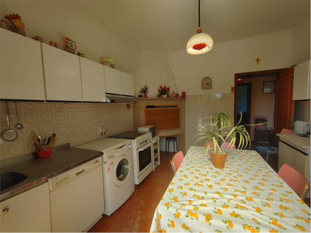 Casa indipendente a Giano dell'umbria - Foto 4