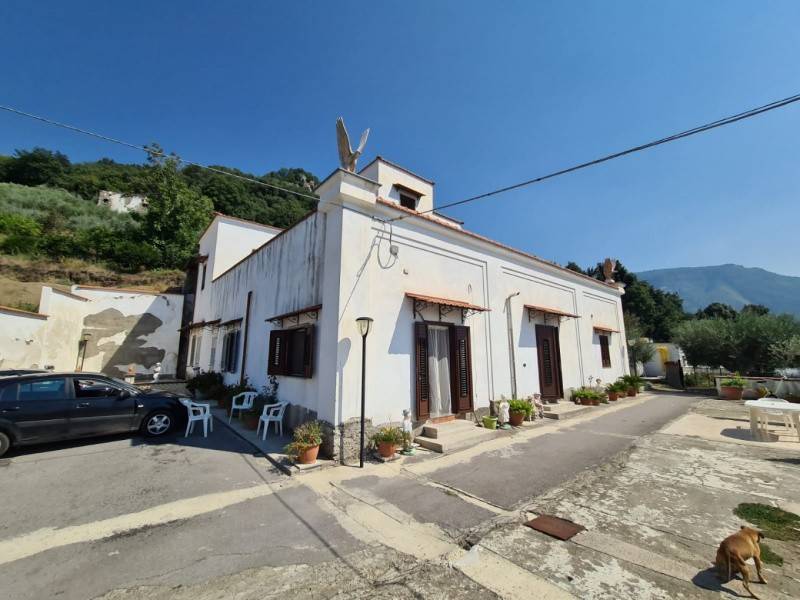 Villa a Sarno in Viale Santa Maria della Foce - Foto 2