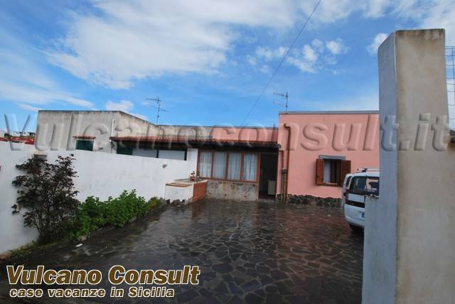 Appartamento a Lipari in Contrada Schiccione - Foto 2