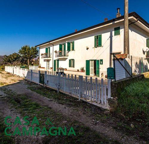 Villa a Sant'angelo d'alife in Via Nocelle - Foto 2