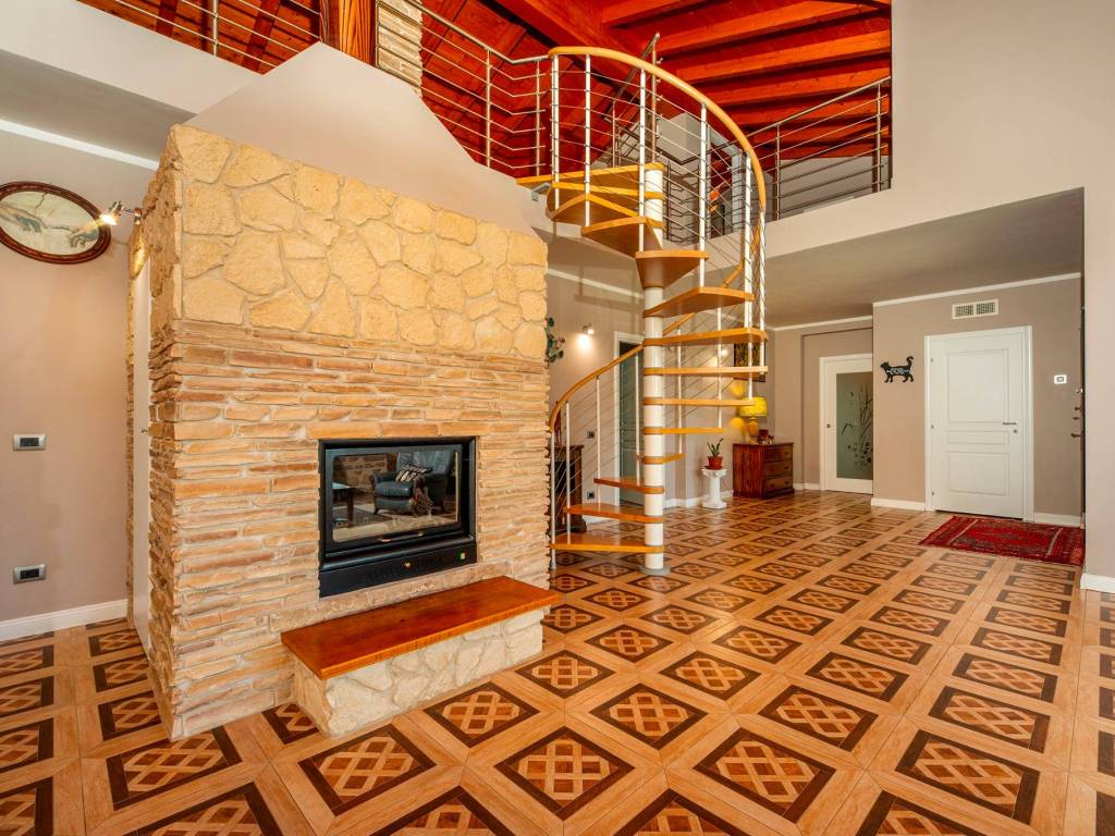 Villa a Aprilia in Via Torre Bruna - Foto 5