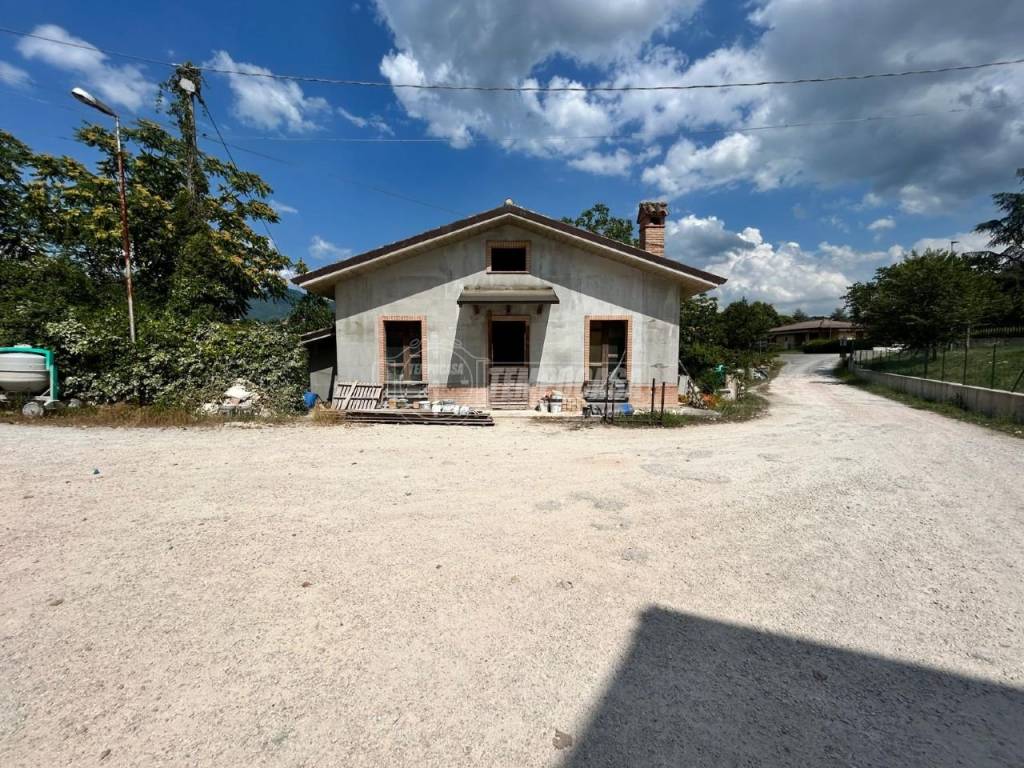 Casa indipendente a Matelica in Via Marco Polo - Foto 4
