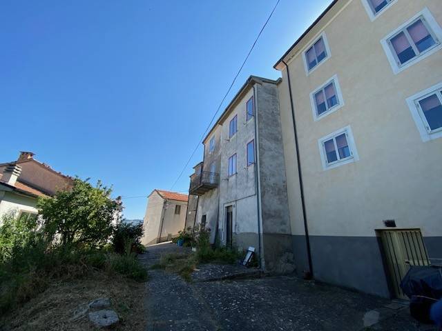Casa indipendente a Belmonte del sannio in Via Colle dell'Oca, 8 - Foto 2