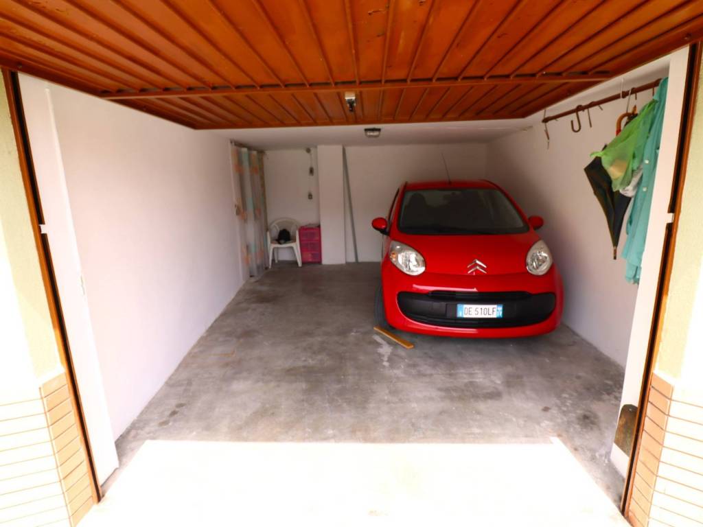 Box / garage a Loano in Via Giuseppe Verdi - Foto 2