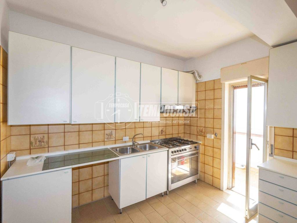 Appartamento a Messina in Strada Statale Spartà - Foto 2