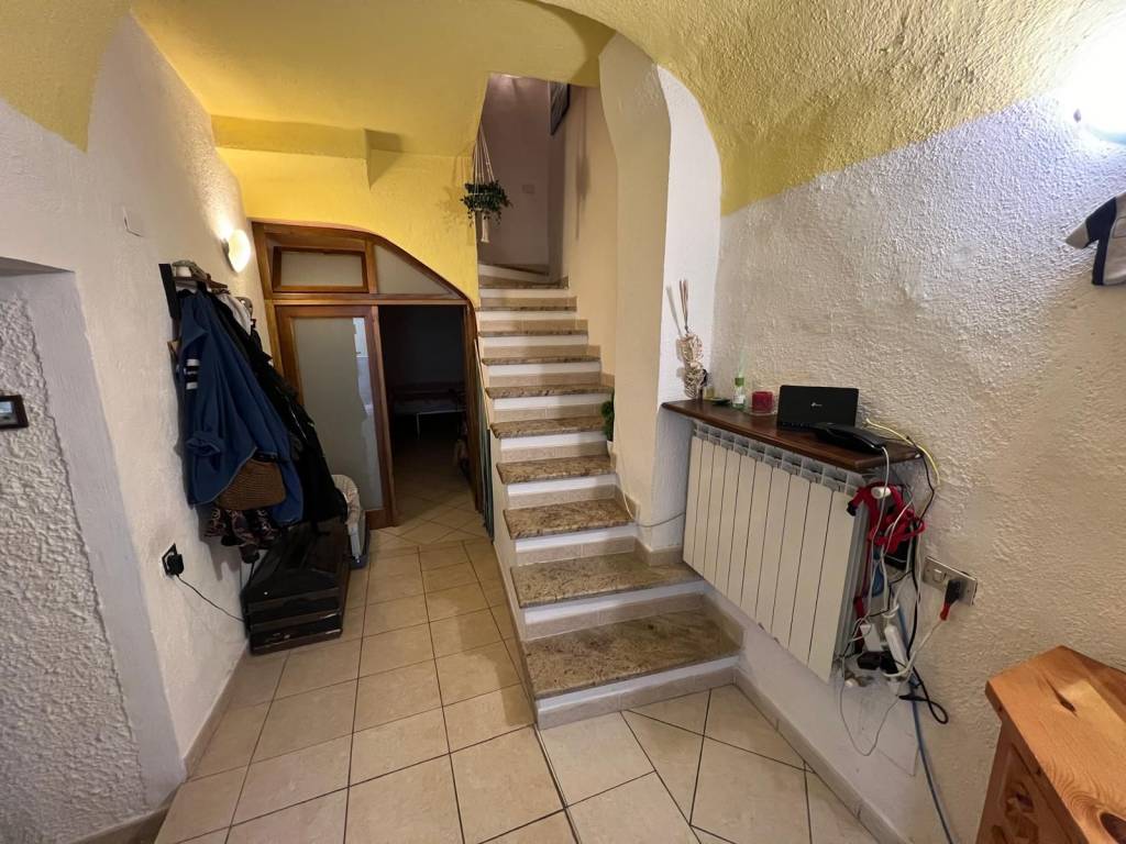 Casa indipendente a Costarainera in Via Dante, 12 - Foto 2