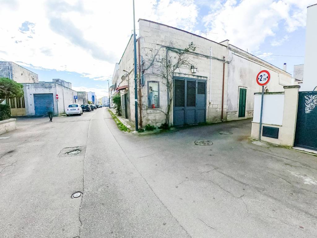 Appartamento a Ortelle in Via Asilo Infantile - Foto 3