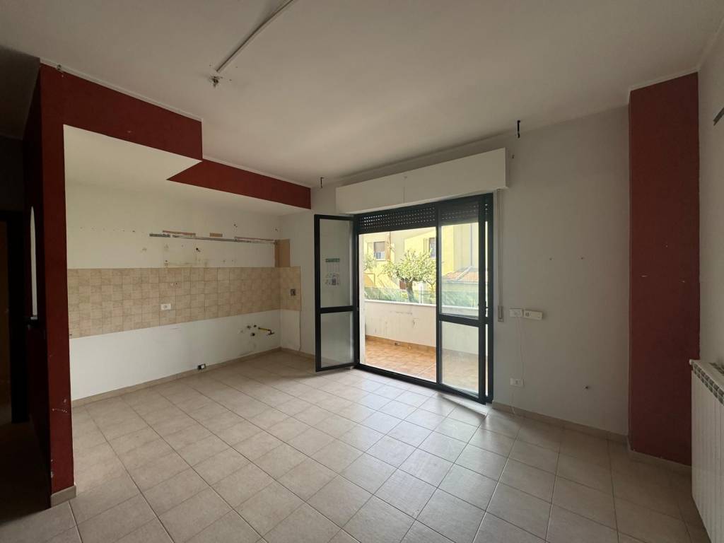 Appartamento a Collecorvino in Viale Italia, 183 - Foto 3