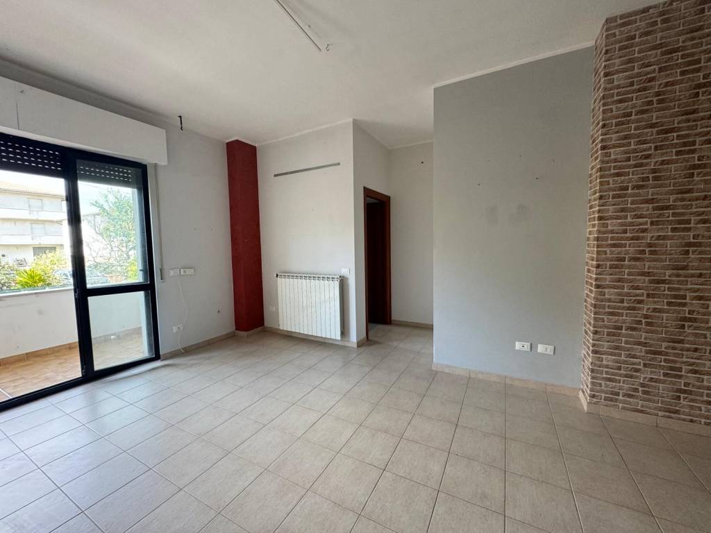 Appartamento a Collecorvino in Viale Italia, 183 - Foto 4