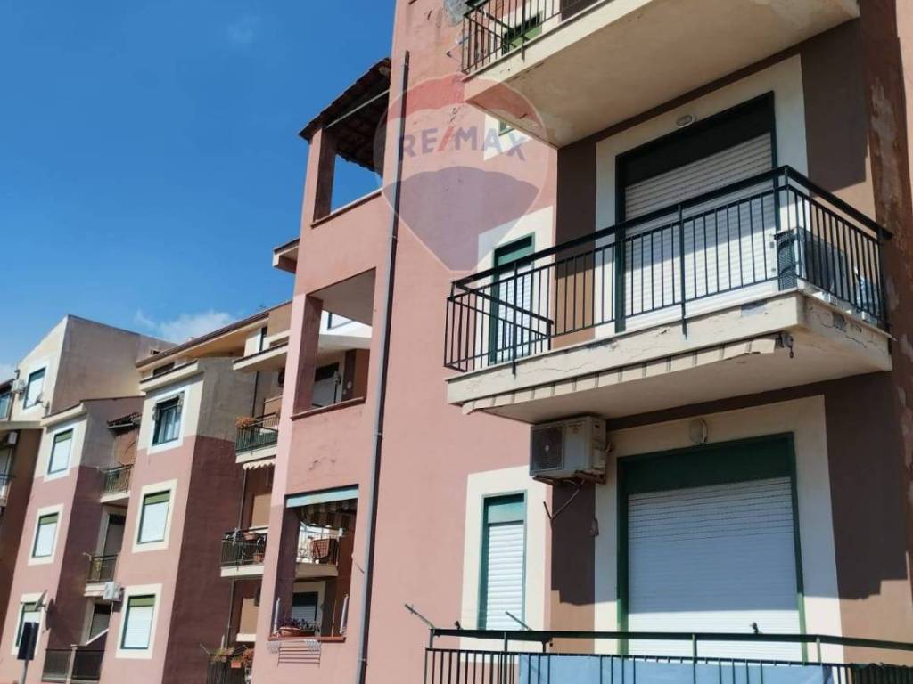 Appartamento a Giardini-naxos in Via Pietre nere - Foto 2