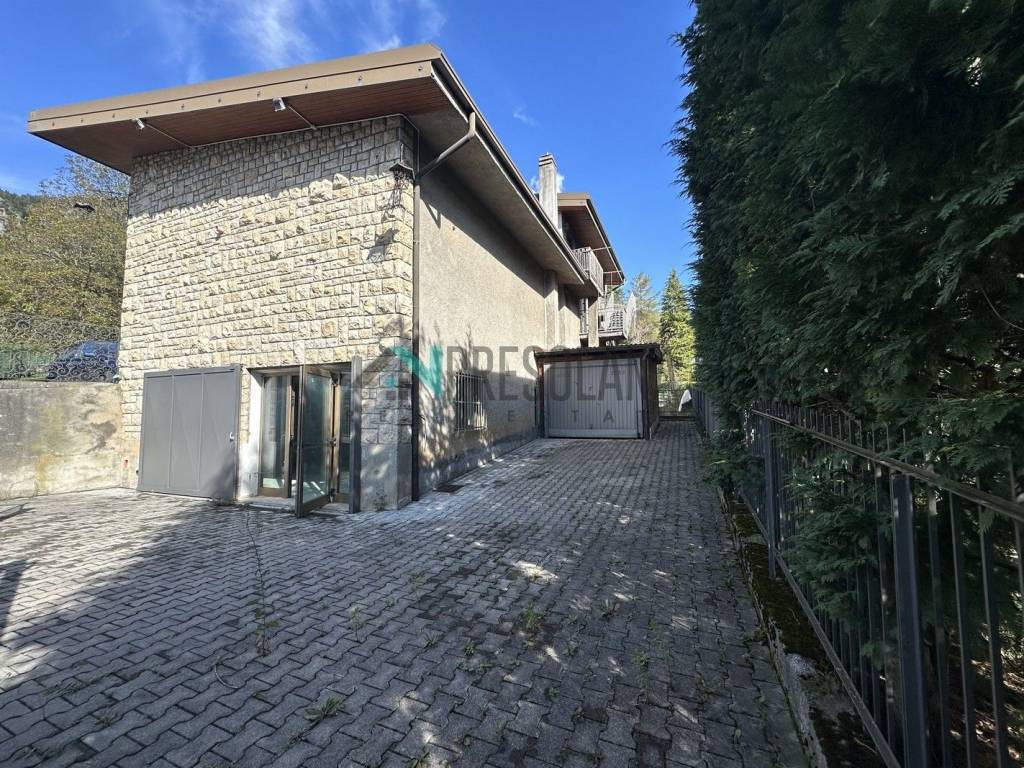 Immobile a Castione della presolana in Via Provinciale, 58 - Foto 5