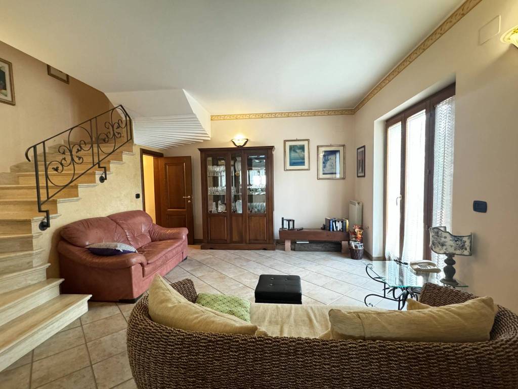 Villa a Avezzano in Via Erminio Cofini - Foto 2