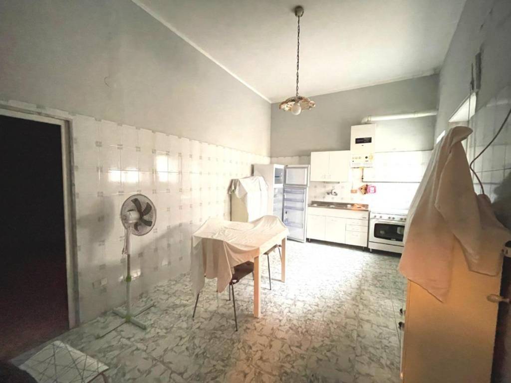 Casa indipendente a Canosa di puglia in Via Marsala, 1 - Foto 3