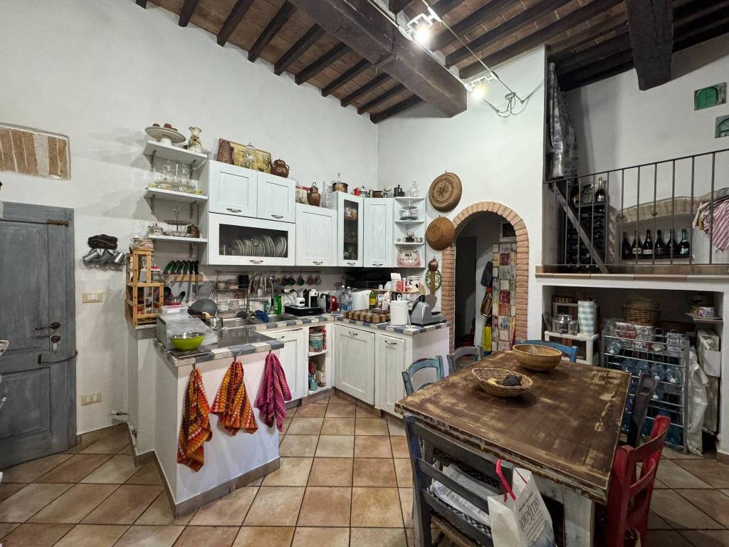 Appartamento a Sarteano in Piazza San Lorenzo - Foto 2