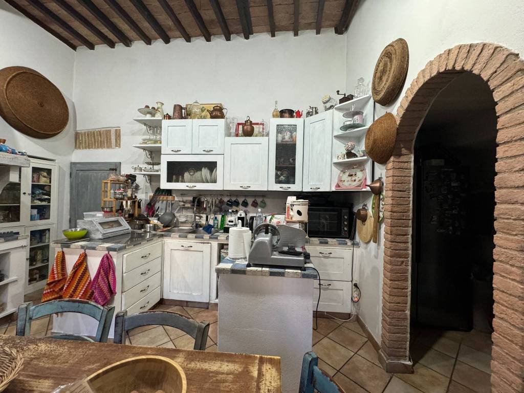 Appartamento a Sarteano in Piazza San Lorenzo - Foto 4