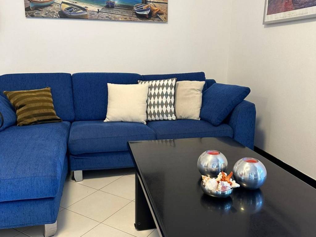 Appartamento a Riccione in Viale Giovanni Maria Damiani, 5 - Foto 2