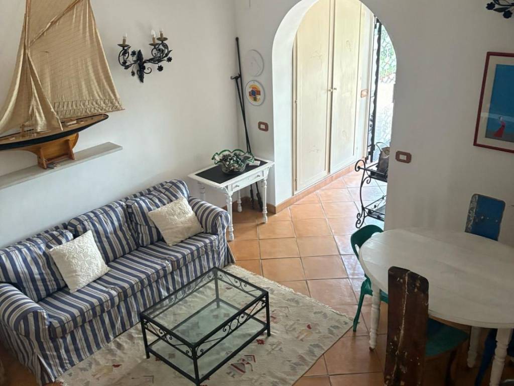 Villetta a schiera a San felice circeo in Piazzale Alcide De Gasperi - Foto 2