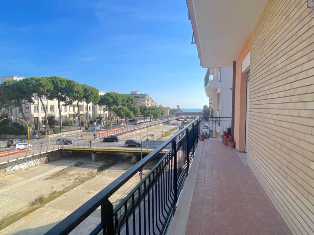 Appartamento a San benedetto del tronto in Via Montello, 58 - Foto 3