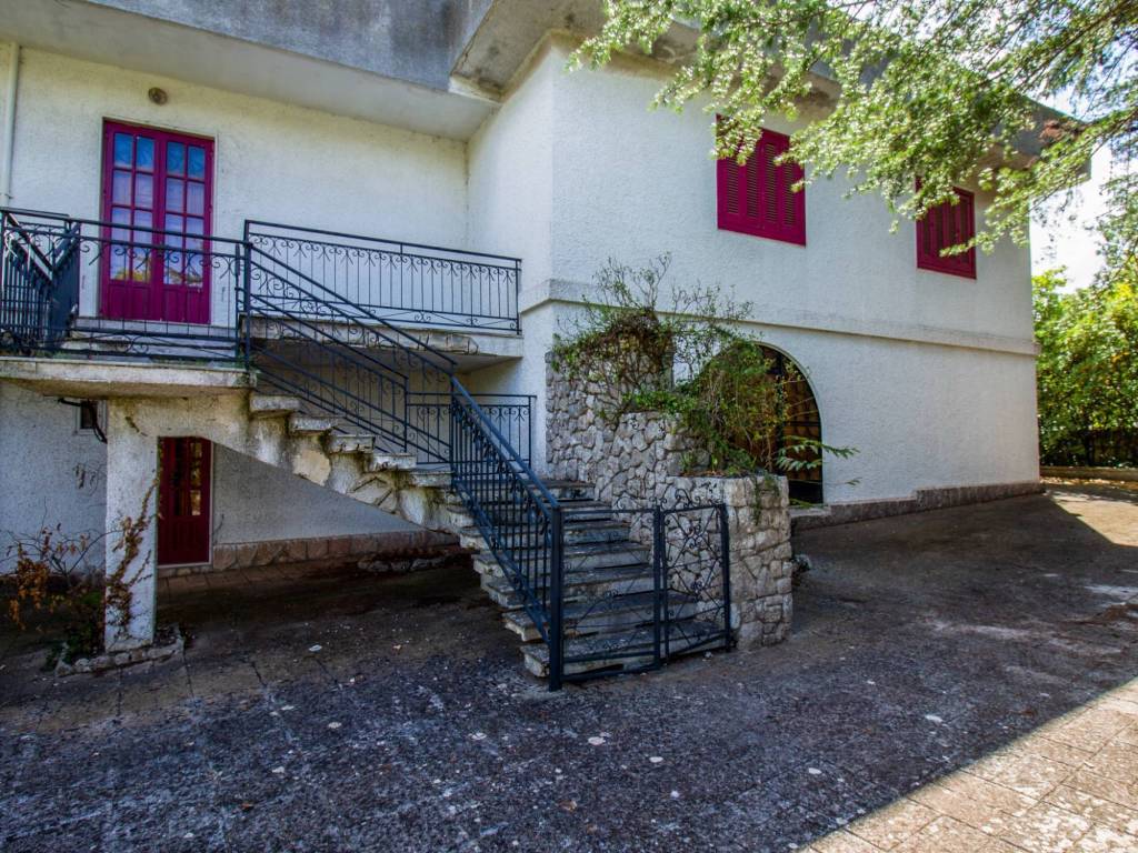 Villa a Ceglie messapica in Contrada Fragnito - Foto 2