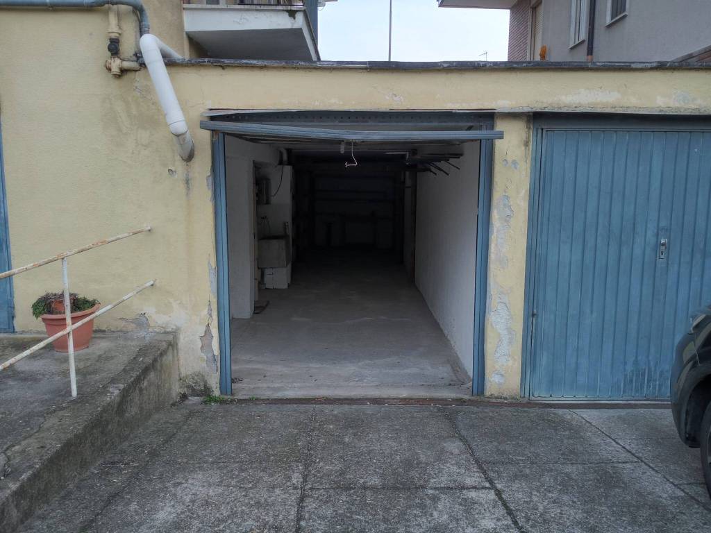 Box / garage a Pavia in Via Luca Zanachi, 55 - Foto 3