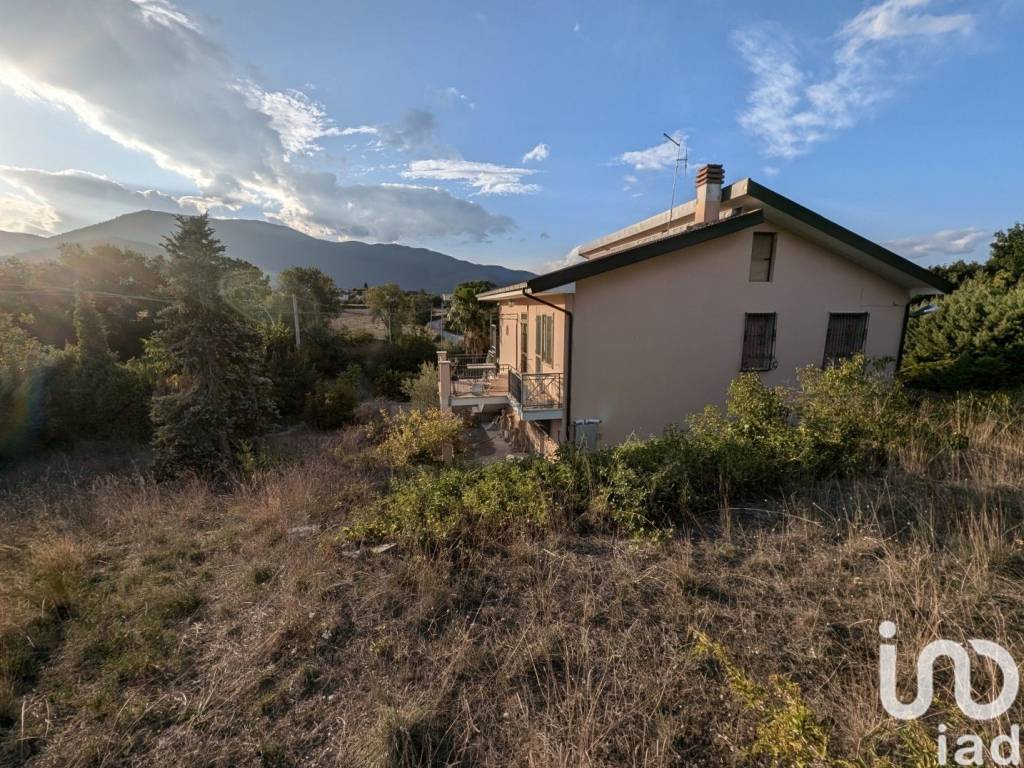 Villa a Corfinio in Traversa LOCALITA' SANTA MARIA, 1 - Foto 2