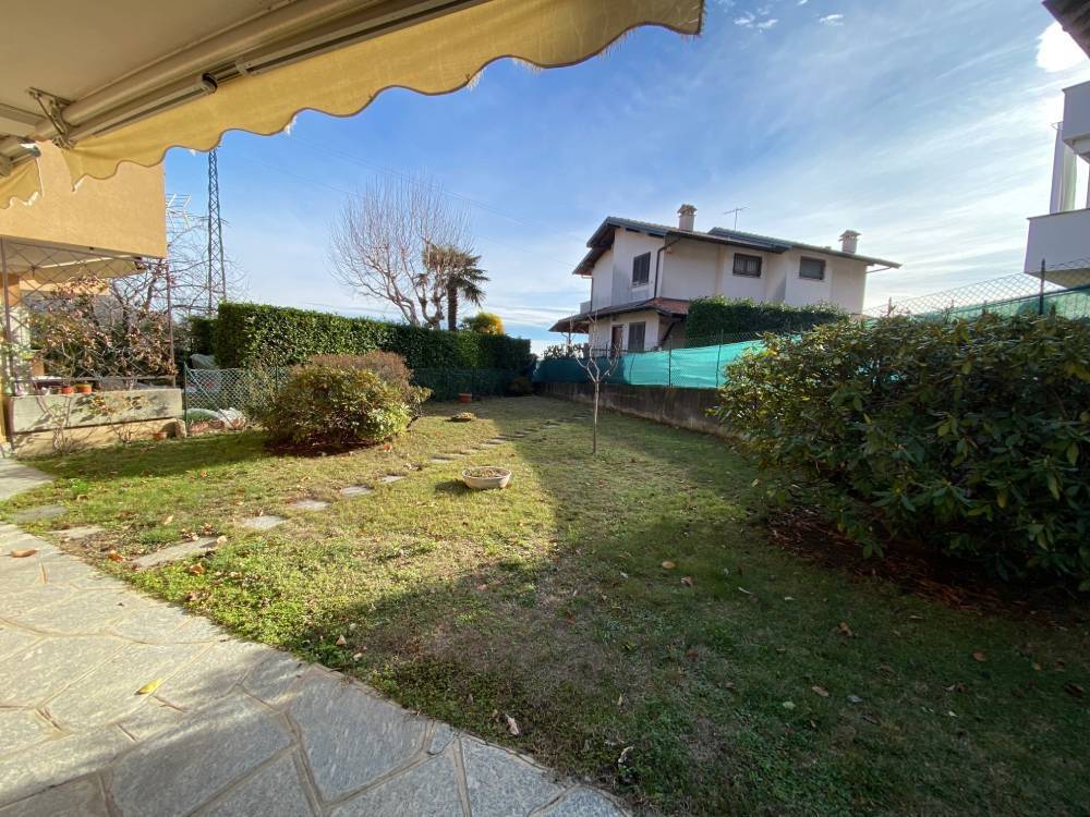 Villetta a schiera a Massino visconti in Via Alto Vergante, 92 - Foto 3