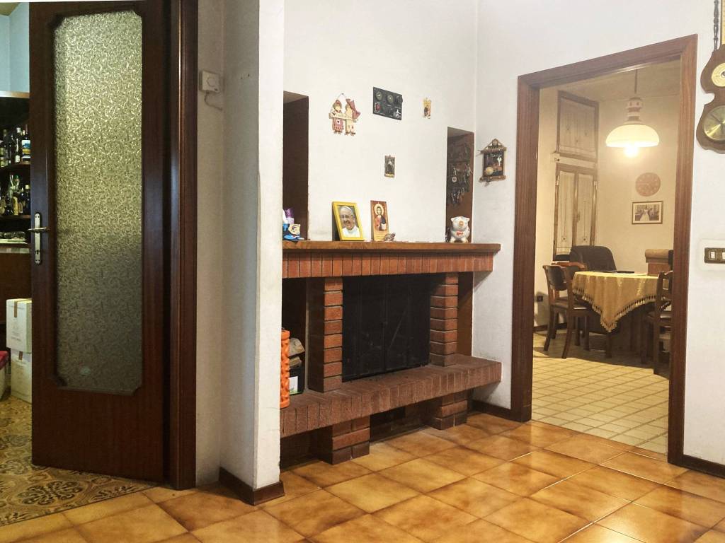 Casa indipendente a Serravalle pistoiese in Via Provinciale Montalbano, 90 - Foto 2