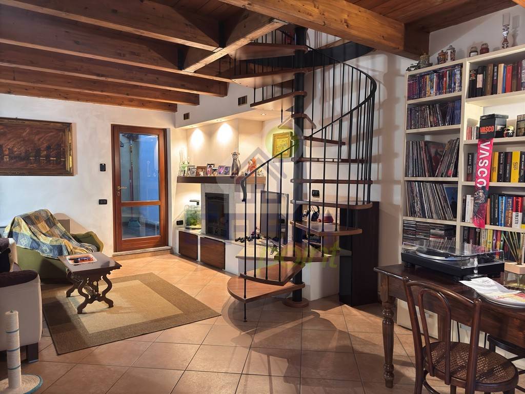 Casa indipendente a Cremona in Via Tofane n°11 - Foto 3