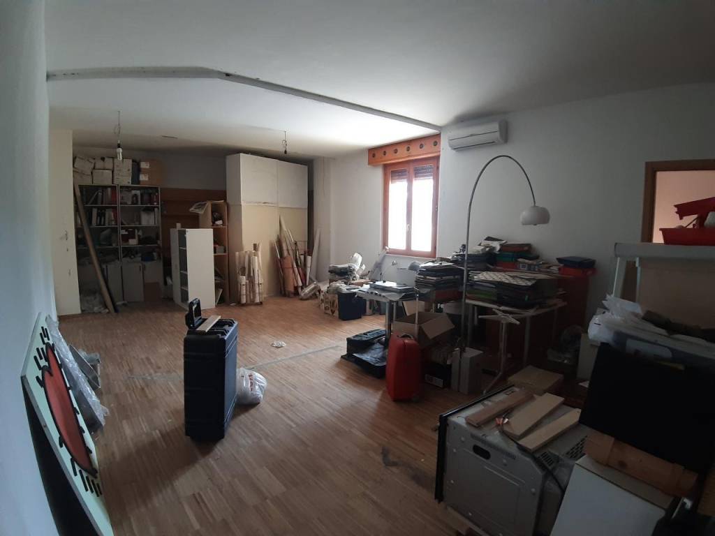 Box / garage a Fabriano in VIA SERRALOGGIA, 130 - Foto 4