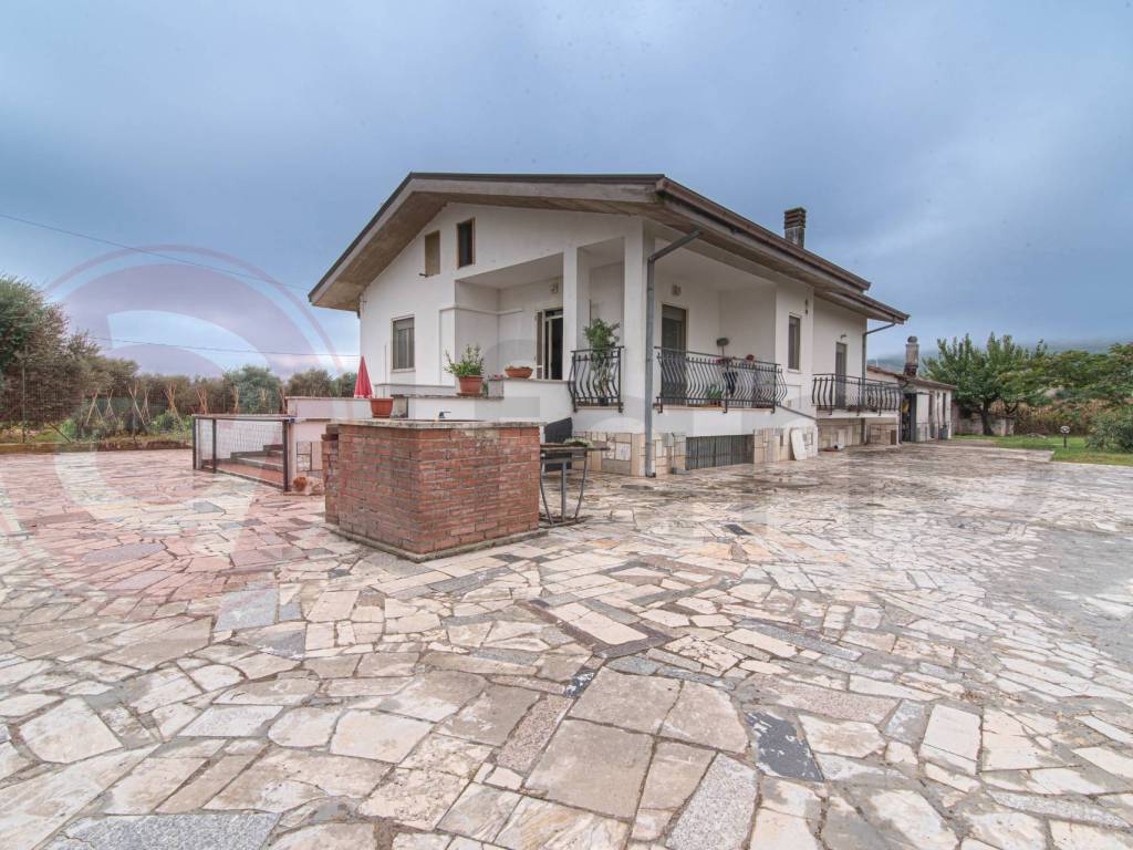 Villa a Pontecorvo in Contrada Melfi di Sotto - Foto 2
