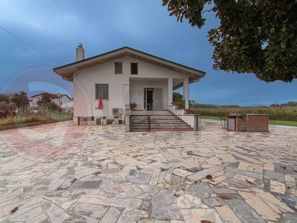 Villa a Pontecorvo in Contrada Melfi di Sotto - Foto 5