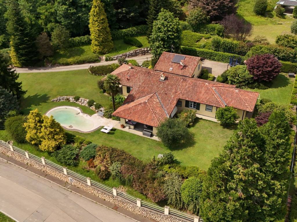Villa a Occhieppo superiore in Via Castellazzo, 15 - Foto 2