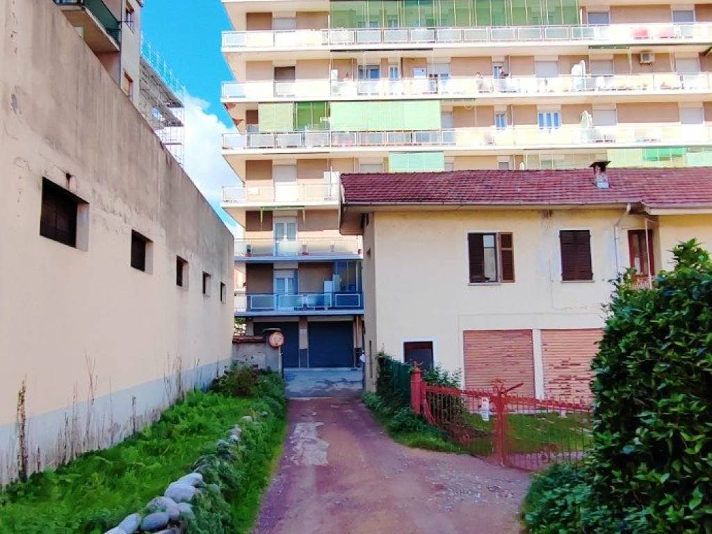 Appartamento a Borgosesia in Viale Duca d'Aosta - Foto 2