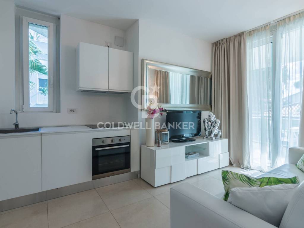Appartamento a Riccione in Viale Cavour, 25 - Foto 2