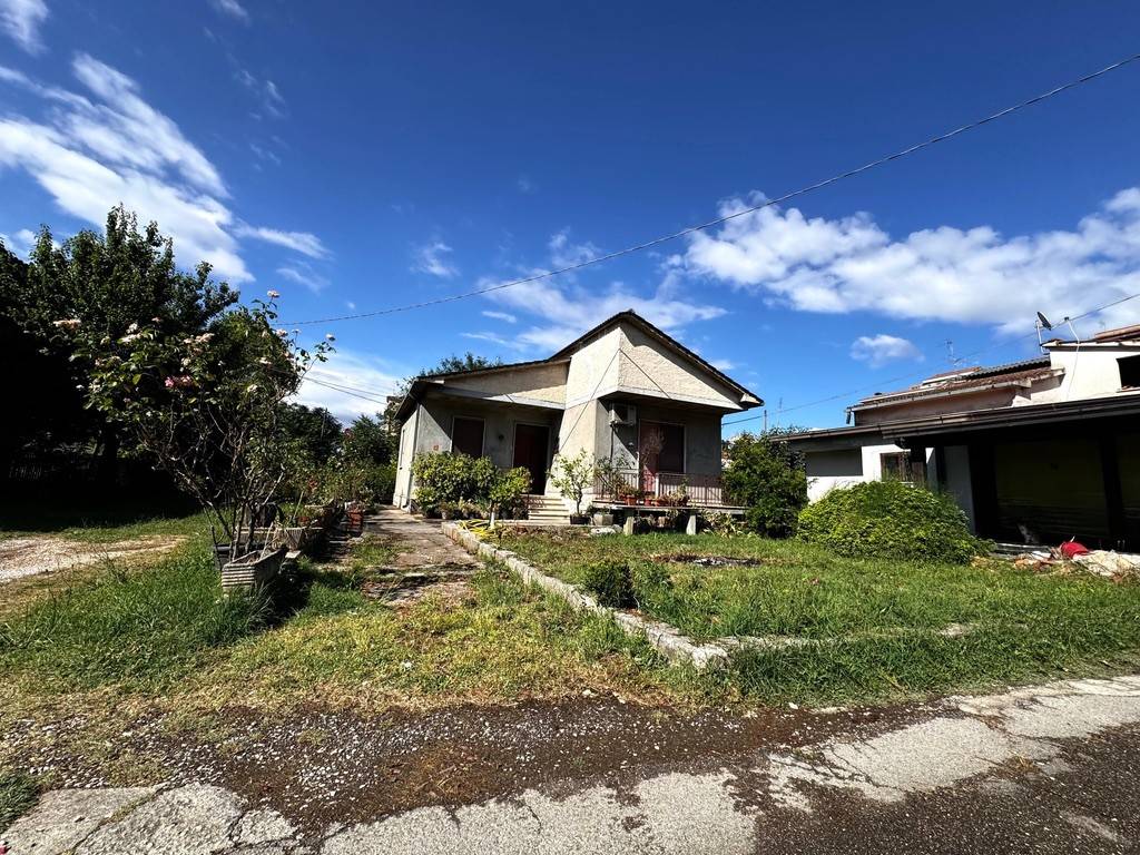 Casa indipendente a Frosinone in Via Marittima, 160 - Foto 4