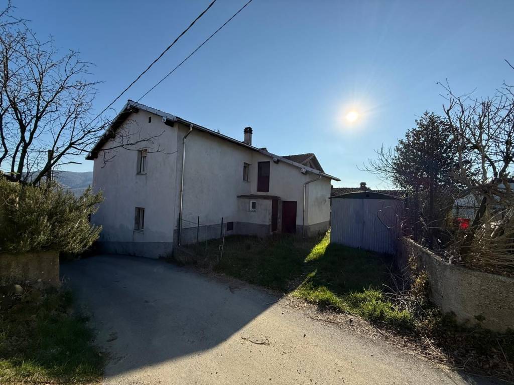 Casa indipendente a Pallare in Via Bricco - Foto 2