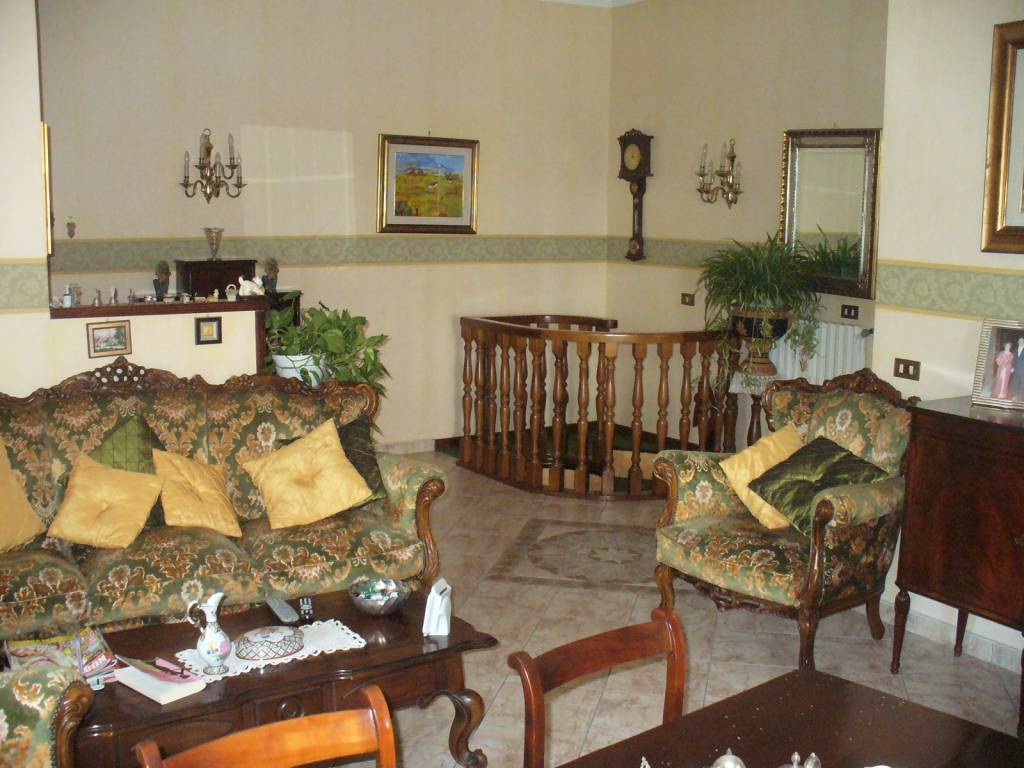 Villa a Ceccano in Via Badia - Foto 2