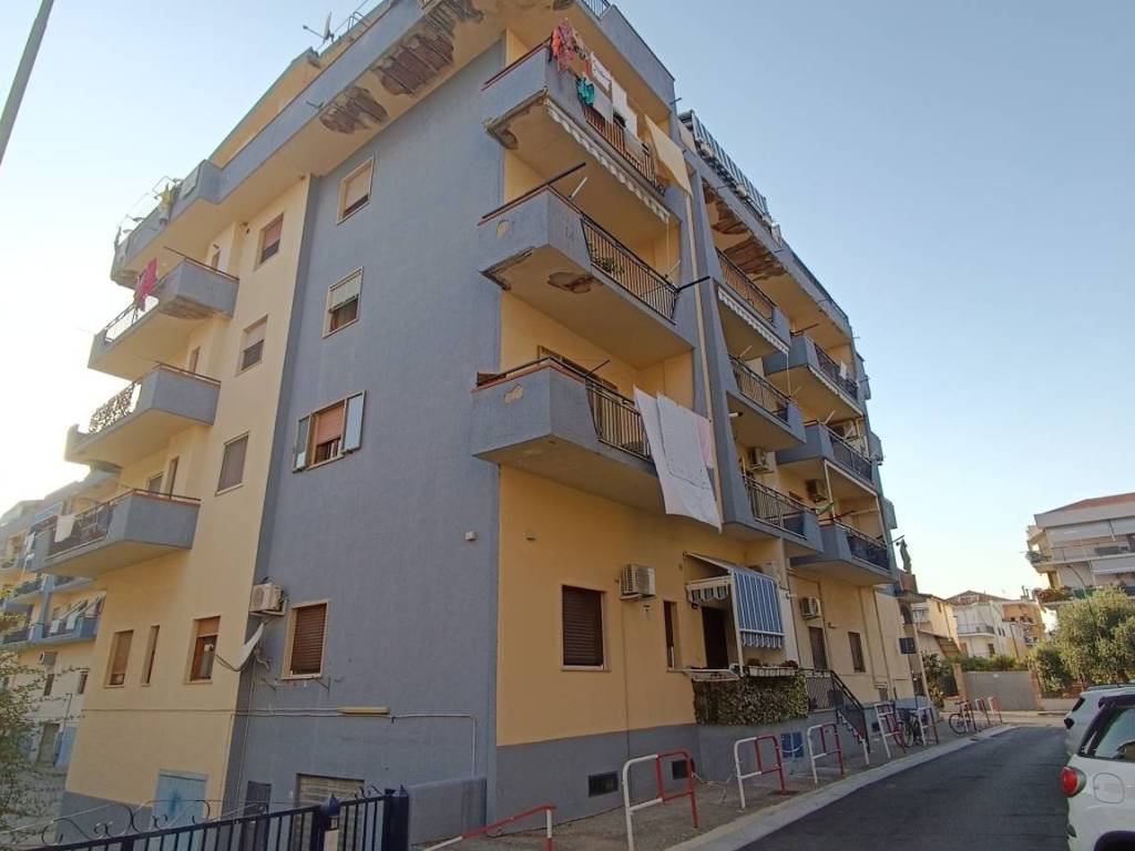 Appartamento a Scalea in Via Corradao Alvaro, 2 - Foto 4