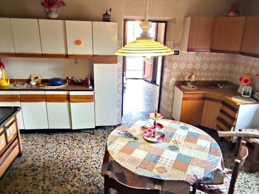 Casa indipendente a Pezzolo valle uzzone in Via 4 novembre, 5 - Foto 4