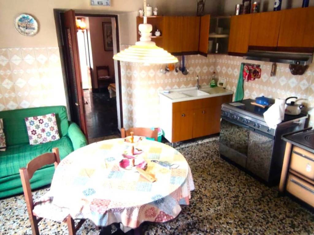 Casa indipendente a Pezzolo valle uzzone in Via 4 novembre, 5 - Foto 5