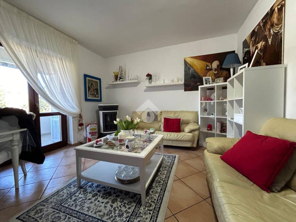 Appartamento a Mendicino in Via Vittorio Butera, 9 - Foto 2