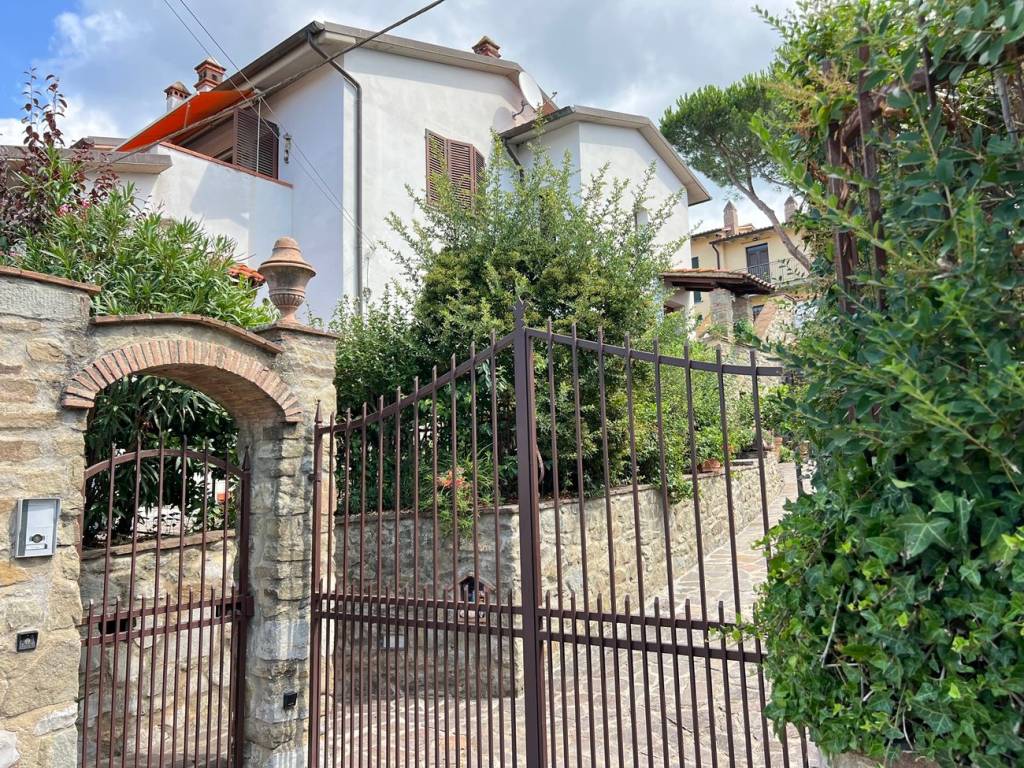 Villa a Cortona in Viale Giacomo Matteotti - Foto 4