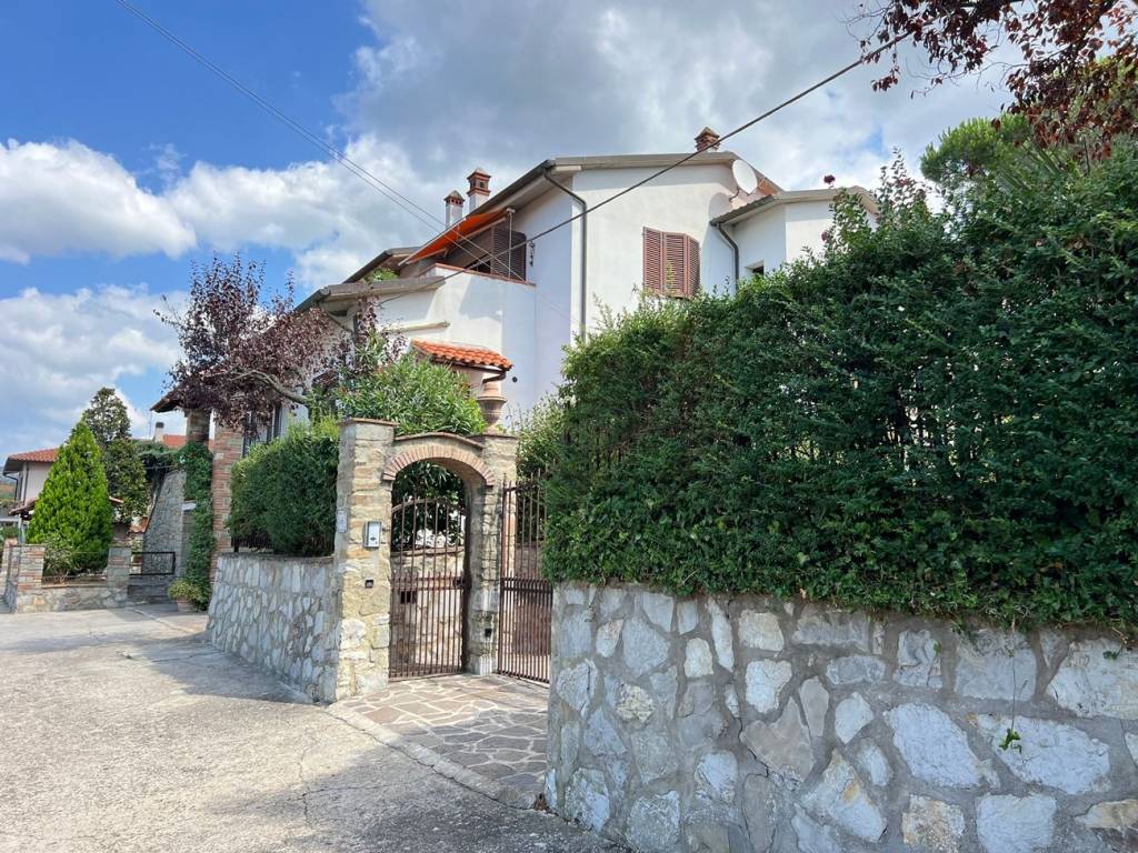 Villa a Cortona in Viale Giacomo Matteotti - Foto 5
