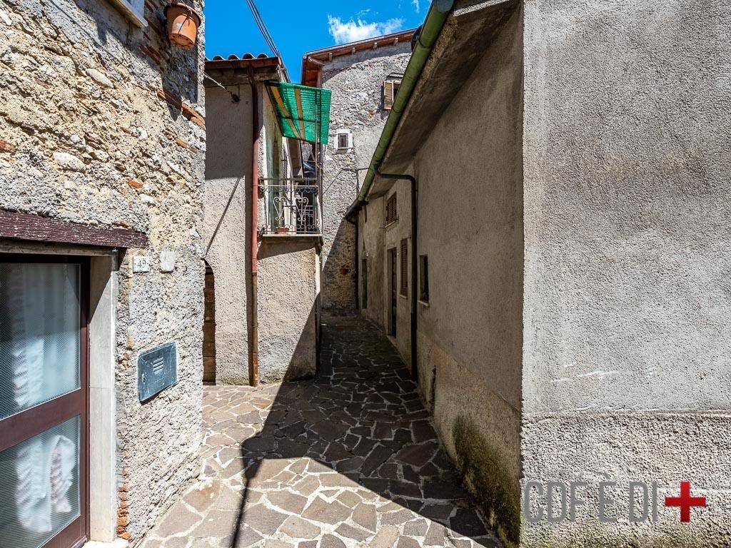 Appartamento a Longone sabino in Via della Chiesa - Foto 4