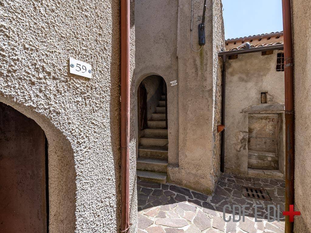 Appartamento a Longone sabino in Via della Chiesa - Foto 5
