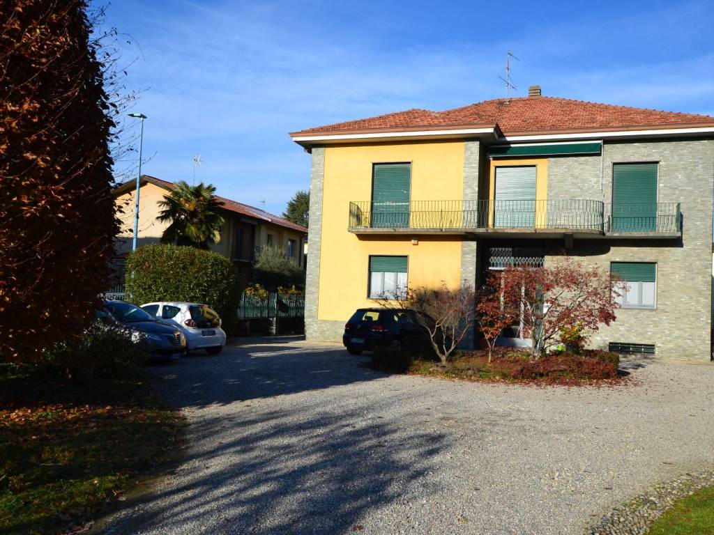 Immobile a Cernusco lombardone in Via Papa Giovanni XXIII, 11 - Foto 2