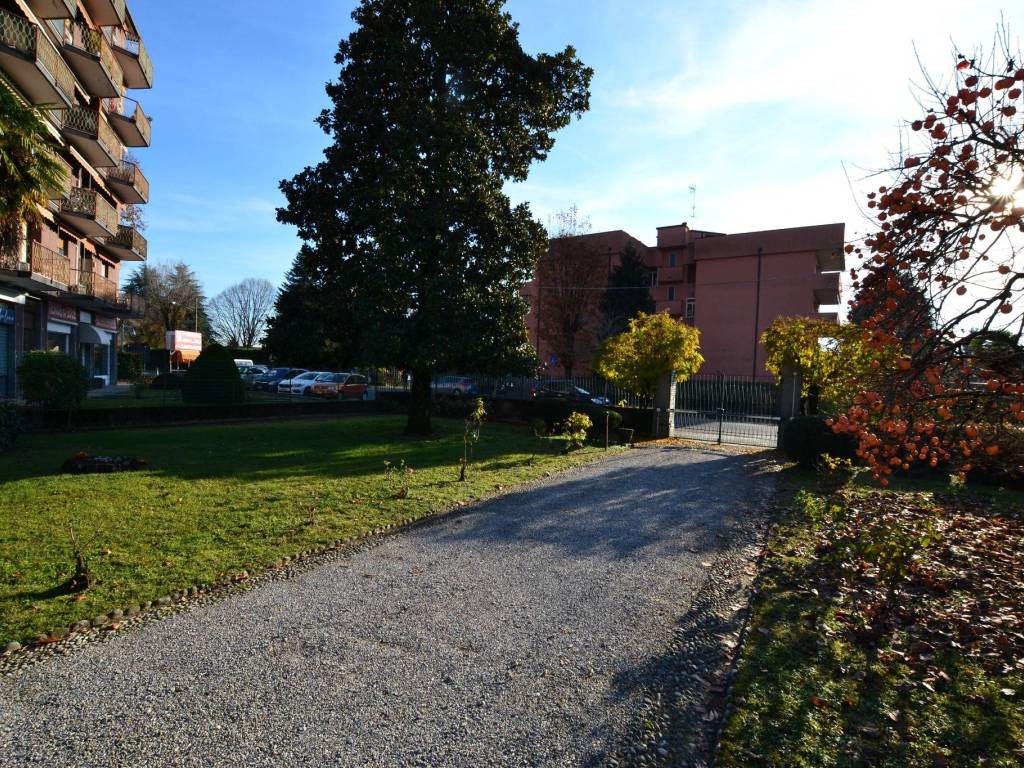 Immobile a Cernusco lombardone in Via Papa Giovanni XXIII, 11 - Foto 3