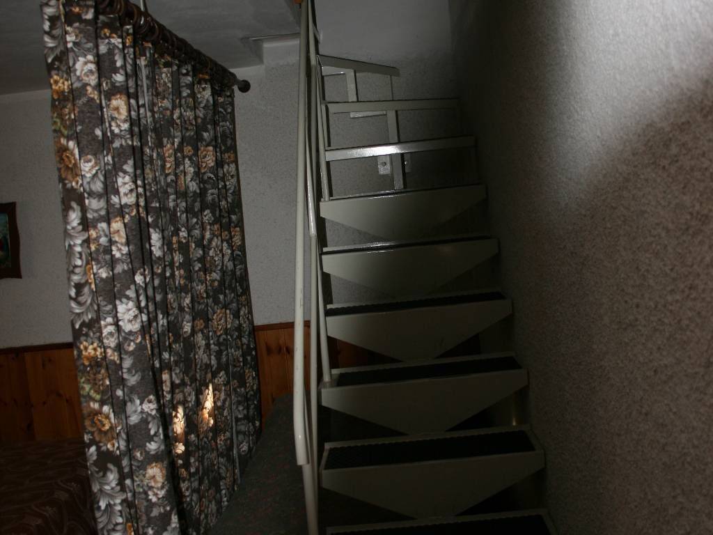 Villa a Maccagno con pino e veddasca in Via dei Saredi - Foto 5
